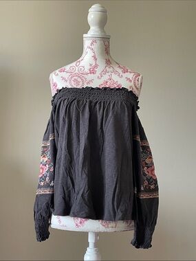 American Eagle Off-Shoulder Charcoal Blouse with Embroidered Floral Sleeves